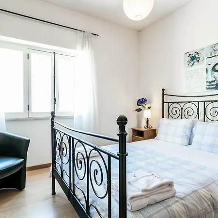 Flh Principe Real Cozy Flats * ליסבון