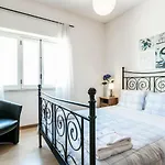 Flh Principe Real Cozy Flats * ליסבון